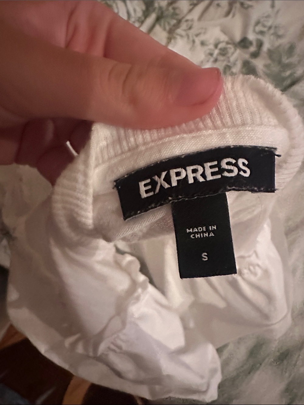 Express White Ruffle Sleeve Tee - Picture 3 of 3
